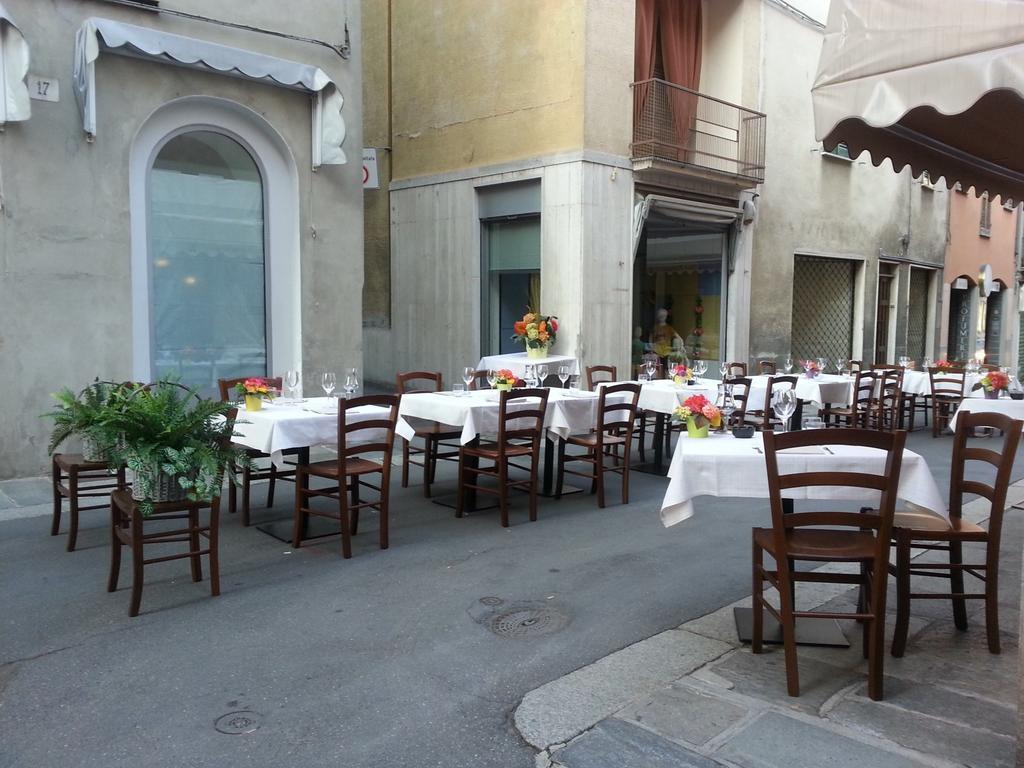 Locanda San Fiorenzo Fiorenzuola d'Arda Exterior photo