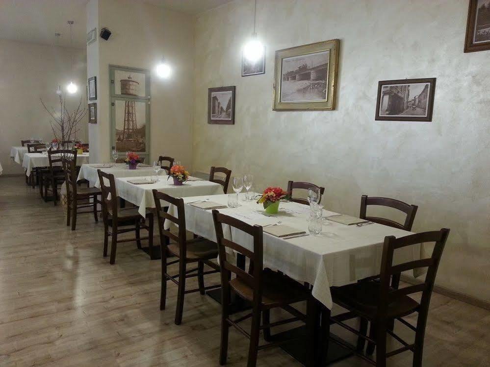 Locanda San Fiorenzo Fiorenzuola d'Arda Exterior photo